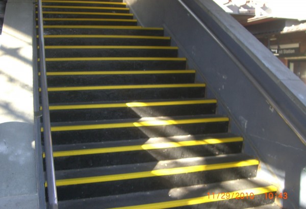Safeguard Anti-slip Step Cover with yellow nosing - Anti-slip Flooring -  Slip Resistant Stair Tred