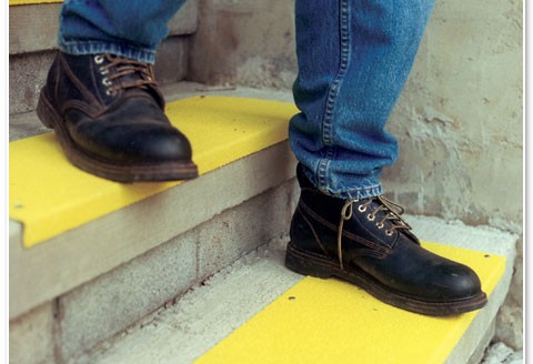 Safeguard Anti-slip Step Cover - Anti-slip Flooring -  Slip Resistant Stair Tred