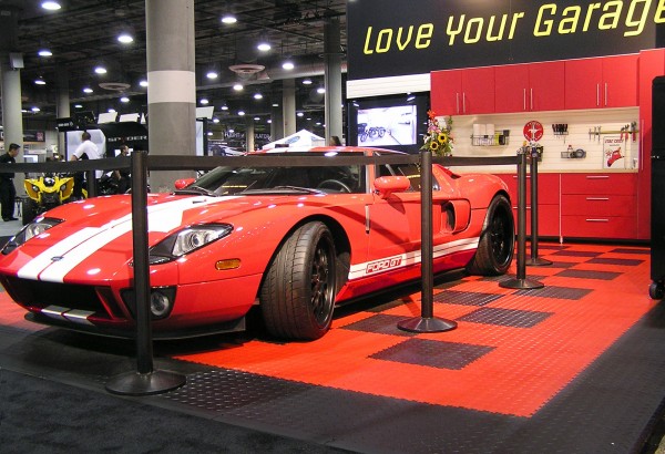 Interlocking PVC Diamond Tile - Auto-Show - Athletic Flooring - Garage Flooring - Trade Show Flooring