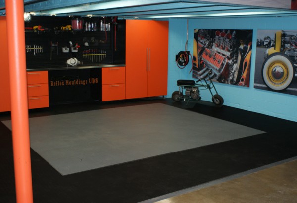 Perfection - Interlocking Coin Tile - Utility Room - Athletic Flooring - Garage Flooring - Trade Show Flooring