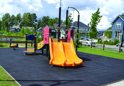 2013-Bedford-Landing-Fort-Langley-BC-Black