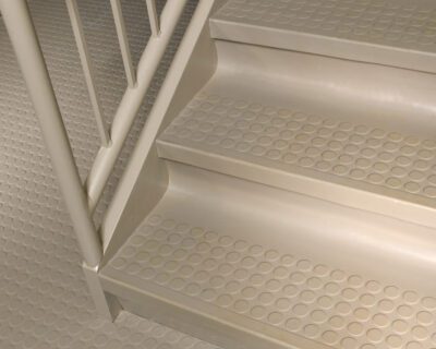 One-piece, step cover and riser installation